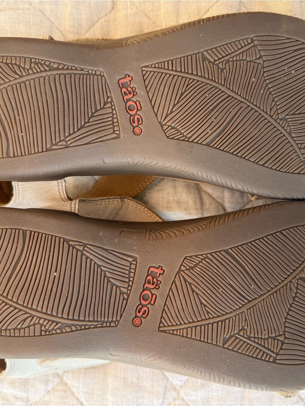 Taos Footwear Neutral Beige Leather Slingback Sandals - Picture 3 of 6